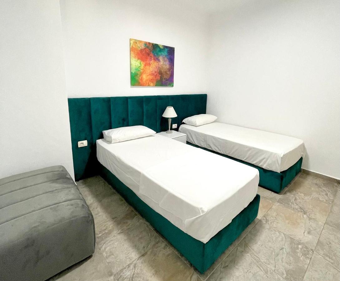 Sunny Bay Apartments Sarandë Eksteriør bilde